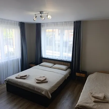 самостоятелен Emili דירה