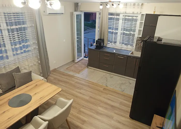 самостоятелен Emili * Sapareva Banya