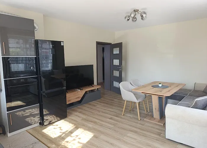 самостоятелен Emili