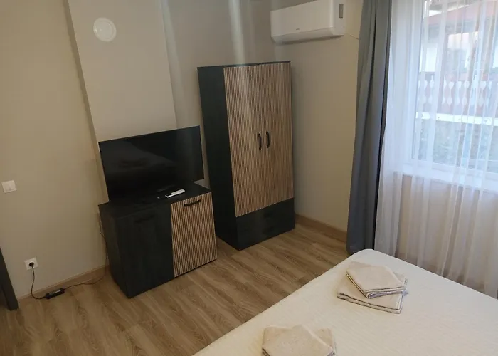 самостоятелен Emili Sapareva Banya