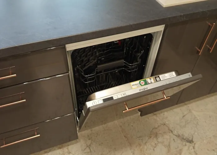 самостоятелен Emili Sapareva Banya